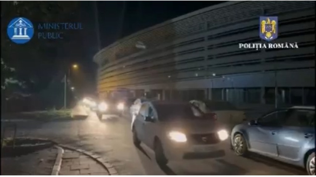 Percheziții în Gorj