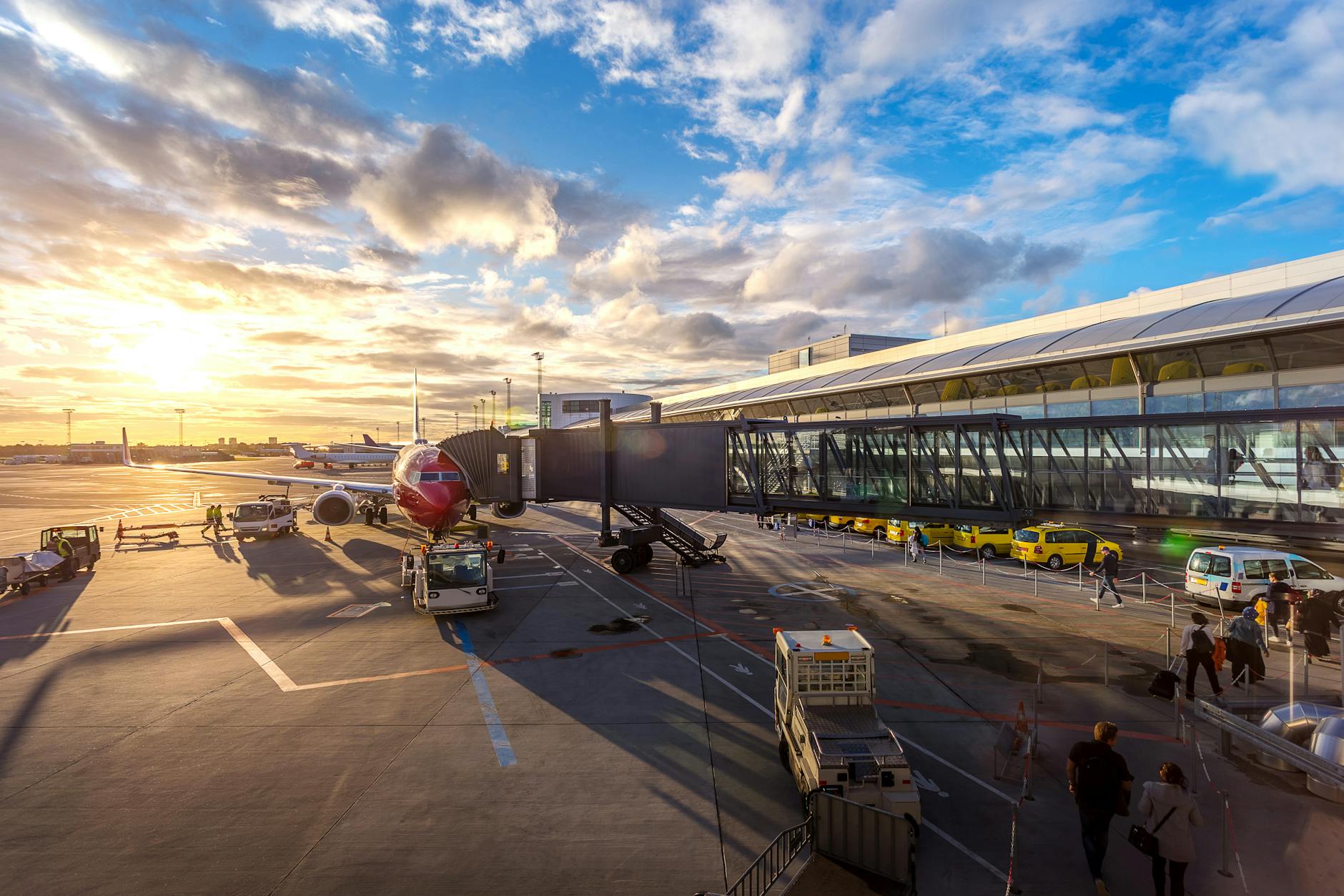 Limite pentru îmbrățișări pe aeroportul Dunedin: „Pentru despărțiri mai afectuoase, folosiți parcarea”