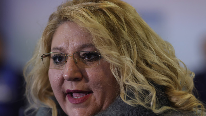 Diana Șoșoacă a început strângerea de semnături pentru alegerile prezidențiale