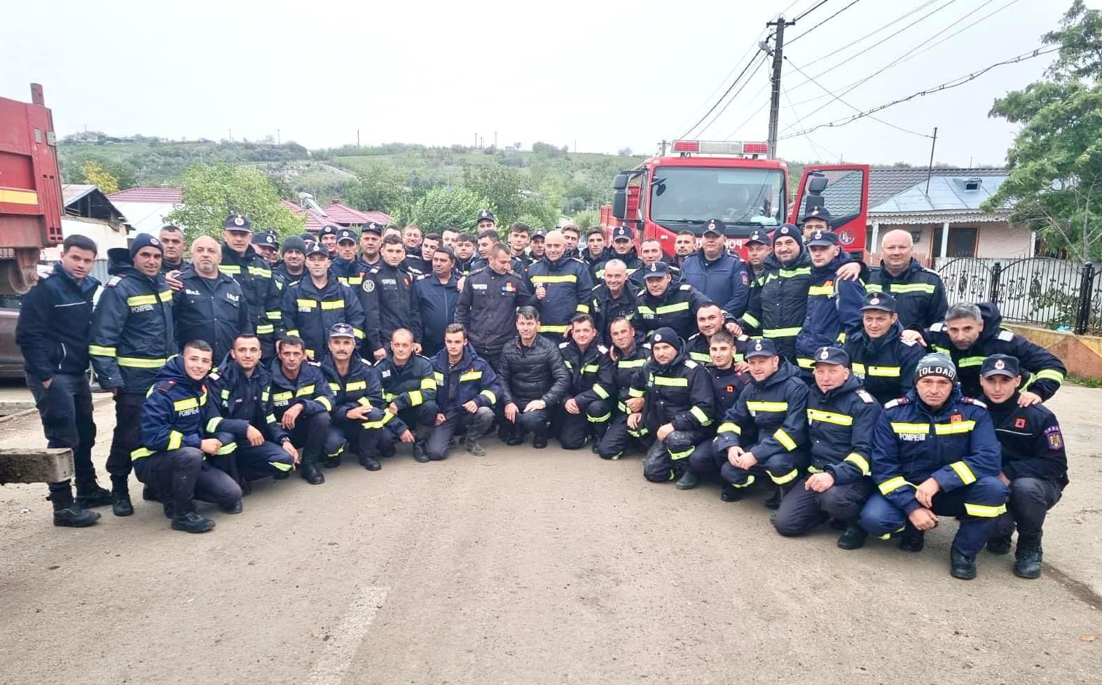 Pompierii din Gorj, mobilizați pentru a ajuta Galațiul afectat de inundații