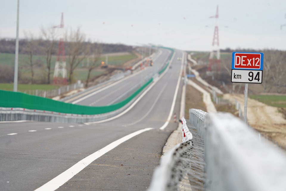 Circulație restricționată pe DEx 12 pentru racordarea tronsoanelor 3 și 4