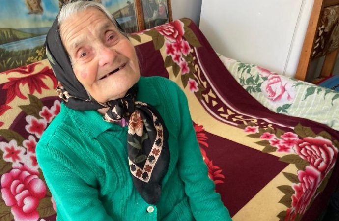 A votat din nou, la vârsta de 100 de ani: „Vreau să vină copiii din străinătate!”