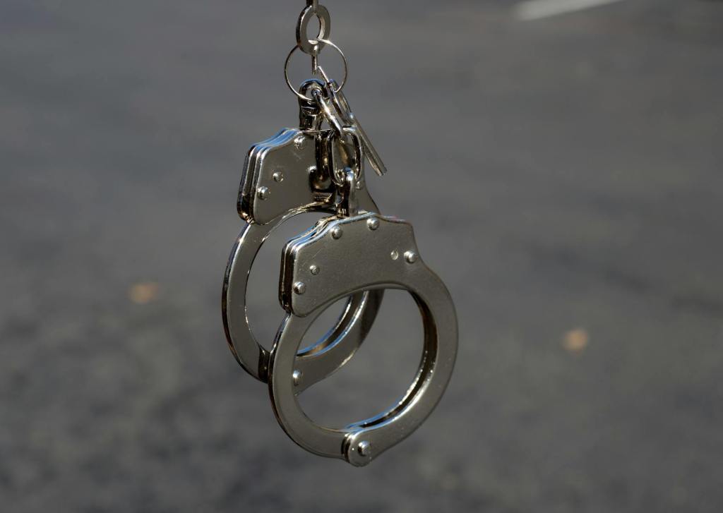 Bărbat reținut de polițiști în urma unui conflict pe o stradă din Târgu&nbsp;Jiu