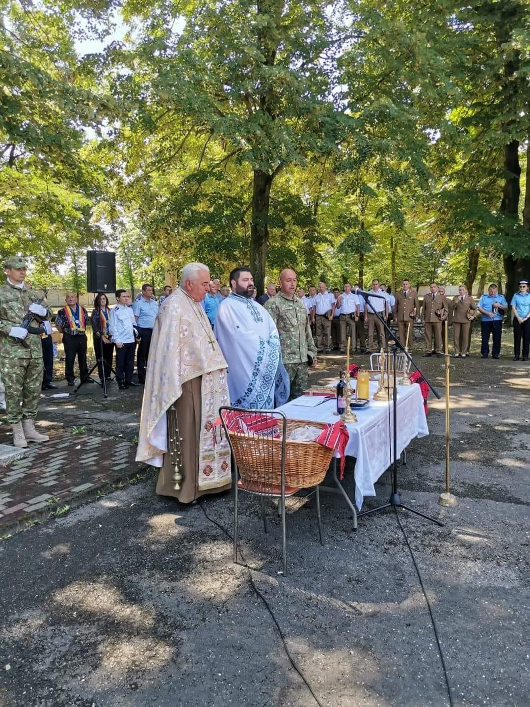 Concurs pentru ocuparea posturilor de preot militar în unitățile militare din Gorj