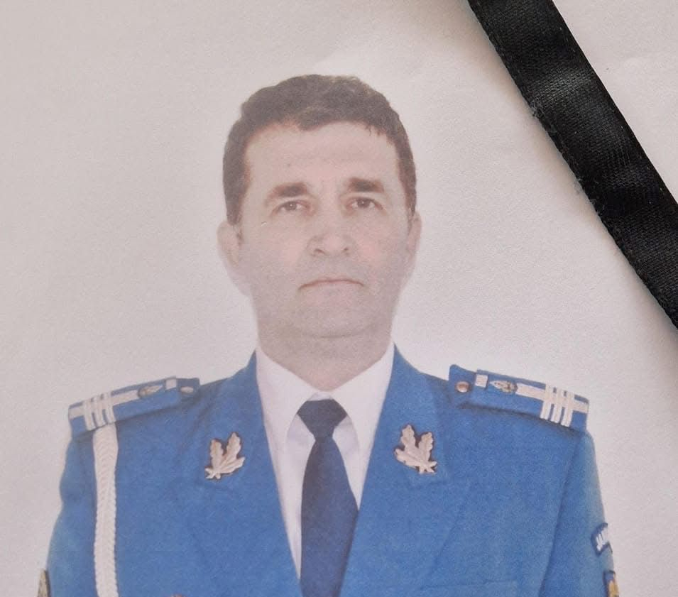 O viață dedicată onoarei și serviciului: Rămas bun, colonel (r) Roșu&nbsp;Dorel