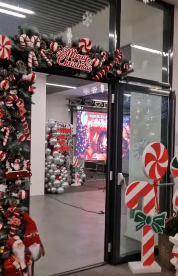 Stadionul Municipal, transformat într-un tărâm de basm pentru&nbsp;colindători