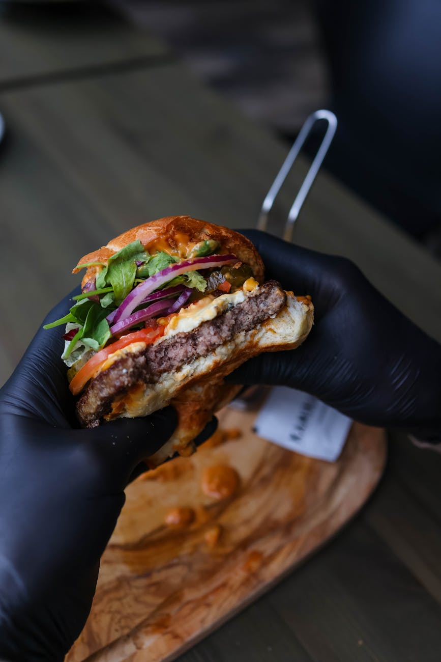 Burger King deschide primul restaurant din Târgu Jiu, cu surprize pentru clienți