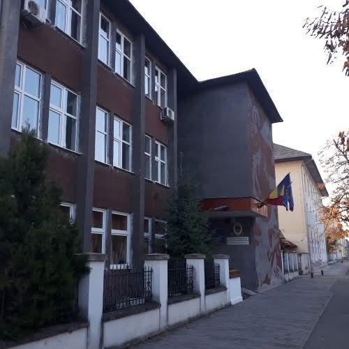 Concurs pentru ocuparea a trei posturi vacante la un liceu din&nbsp;Gorj