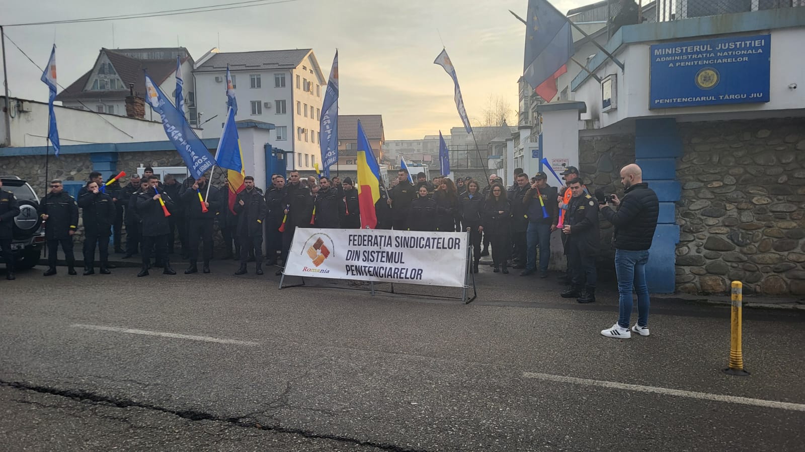 Protestele continuă la pentinteciare:&nbsp; „Nu mai tolerăm ipocrizia guvernanților”