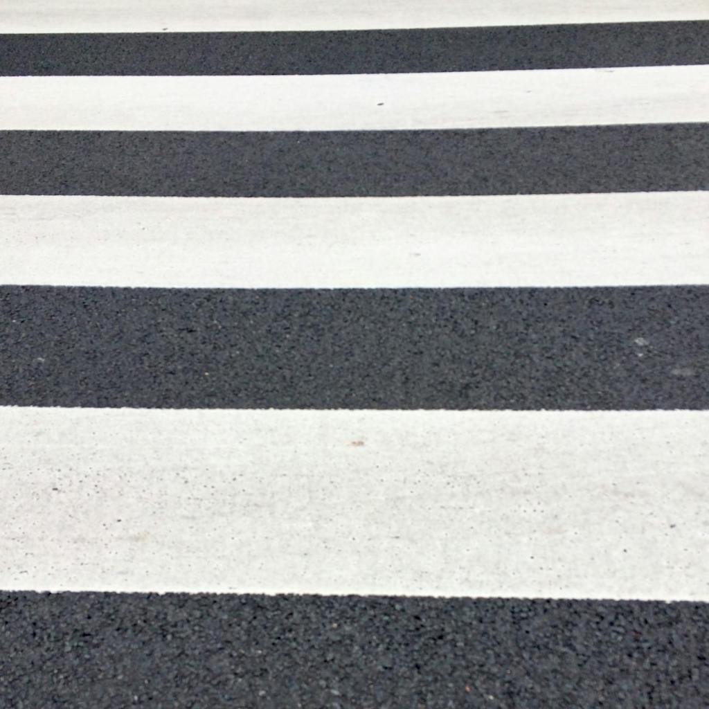 Pieton lovit pe&nbsp;trecere