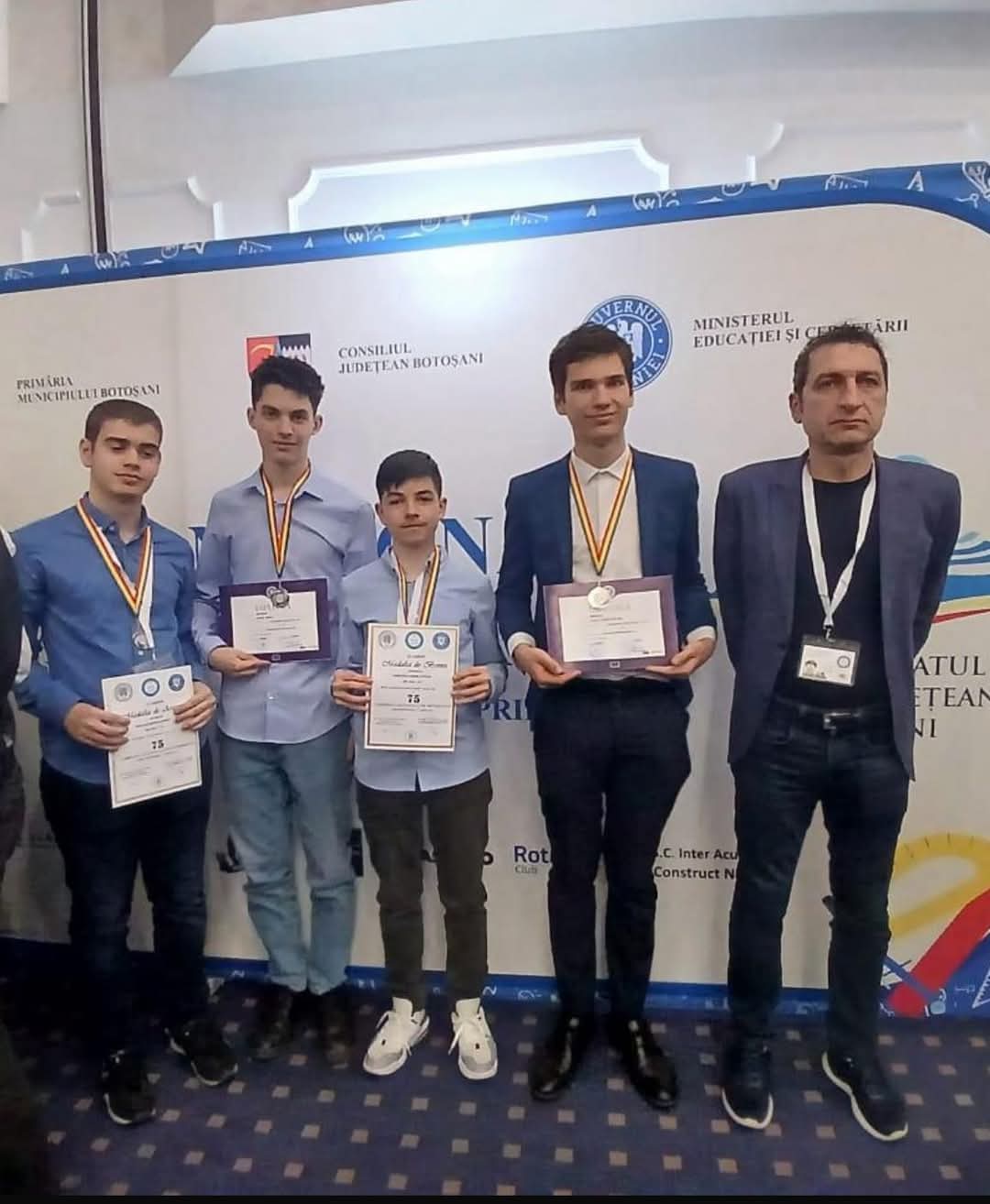 Elevii din Gorj, premiați la Olimpiada Națională de Matematică