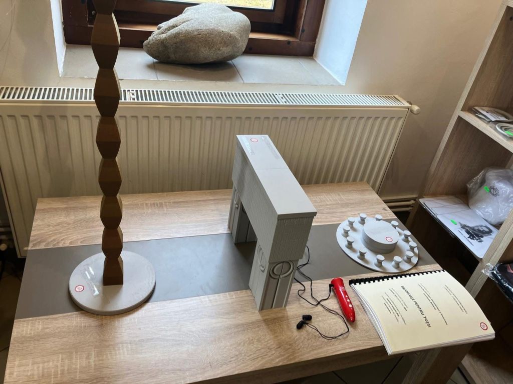 Primul contact cu infinitul: operele lui Brâncuși, în varianta accesibilă pentru&nbsp;nevăzători