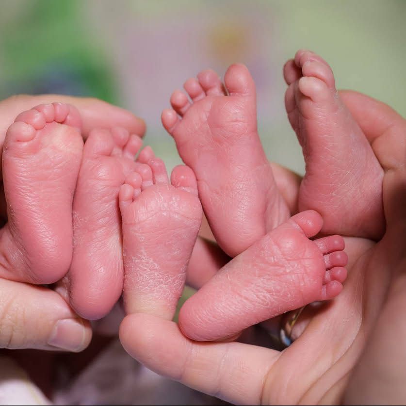 Tripleți născuți natural la Spitalul Județean din Târgu-Jiu: „Le dorim tot binele din&nbsp;lume!”