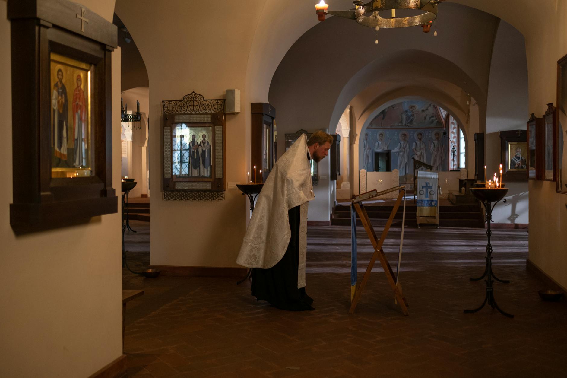 Trei posturi de preot vacante în județul Gorj, scoase la concurs de Arhiepiscopia Craiovei