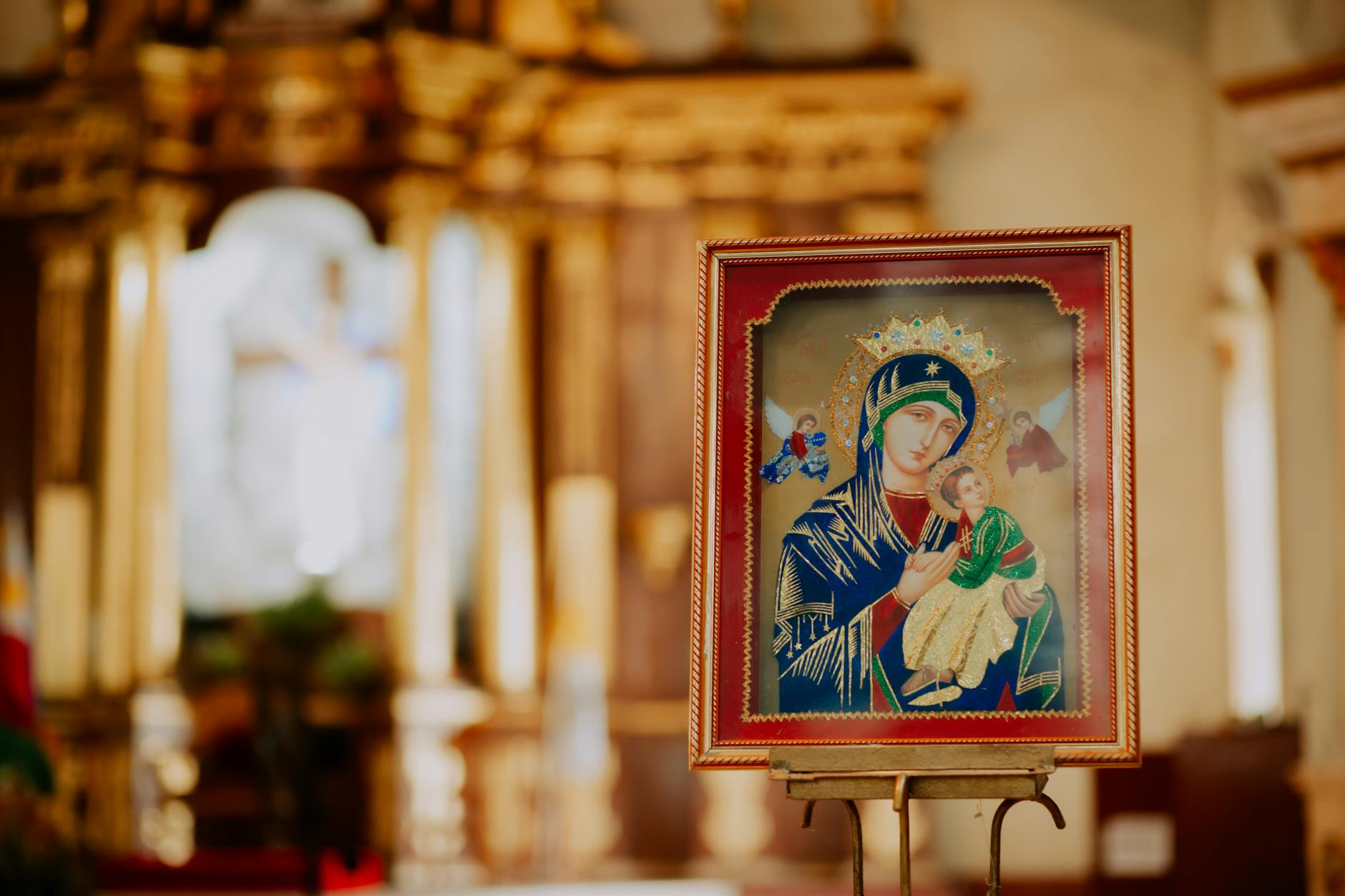 Se urează „La mulți ani!” de Sfânta Maria Mare? Ce spun preoții
